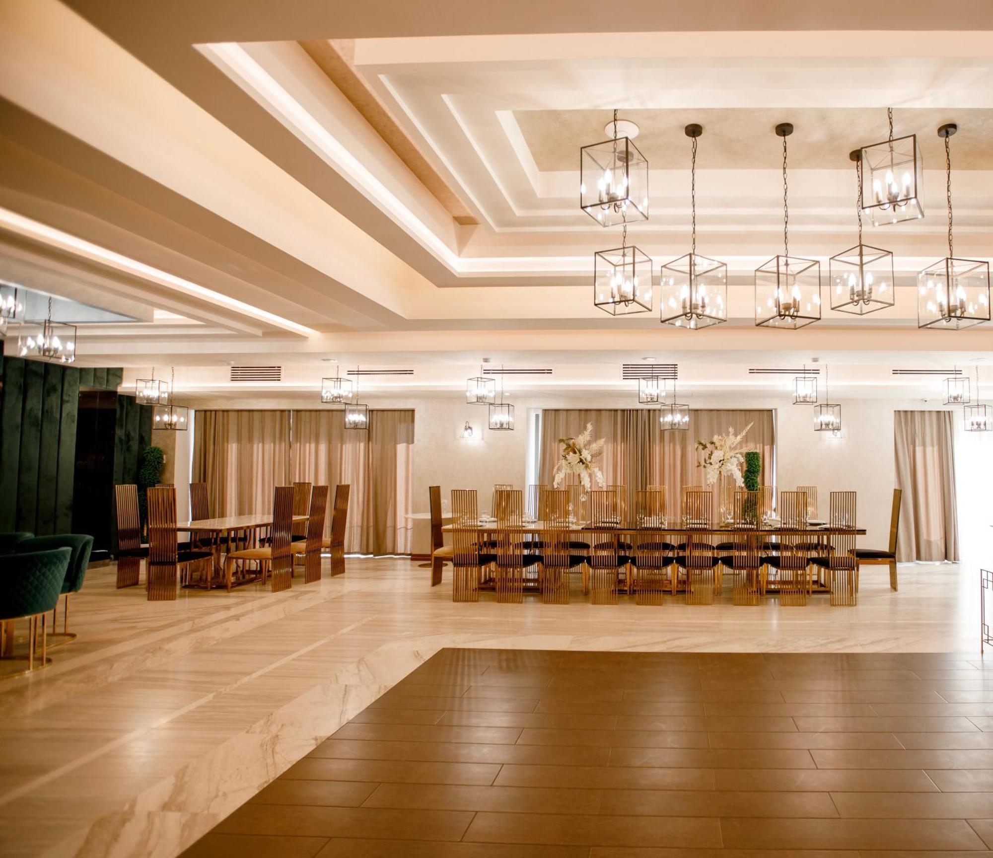 Aghababyan'S Hotel Yerevan Exterior foto The ballroom