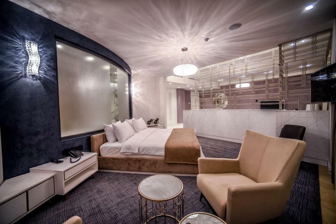 Aghababyan'S Hotel Yerevan Exterior foto Suite